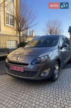 Мінівен Renault Grand Scenic 2011 в Стрию