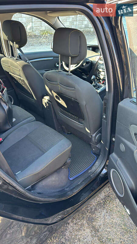 Минивэн Renault Grand Scenic 2009 в Ровно