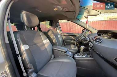 Минивэн Renault Grand Scenic 2011 в 