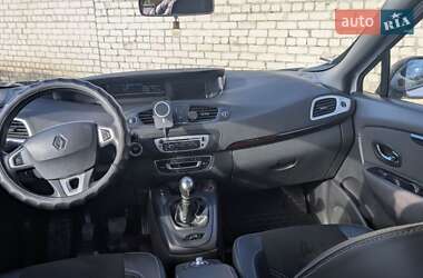 Минивэн Renault Grand Scenic 2012 в 
