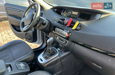 Минивэн Renault Grand Scenic 2012 в 