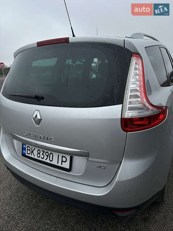 Минивэн Renault Grand Scenic 2016 в Дубровице