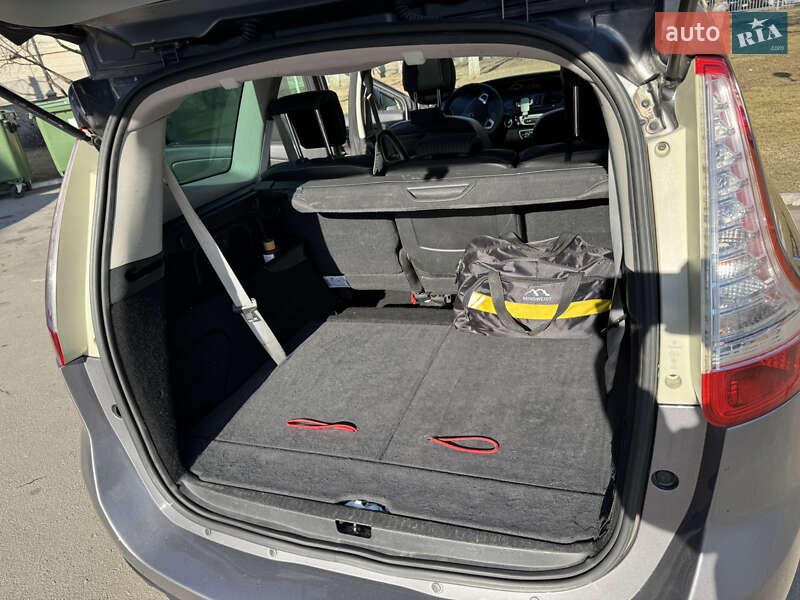 Минивэн Renault Grand Scenic 2012 в Черновцах