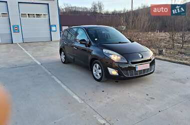 Минивэн Renault Grand Scenic 2009 в Косове