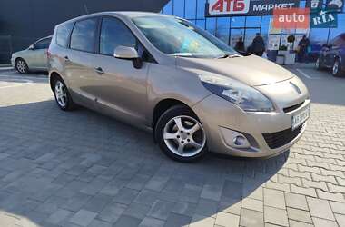 Минивэн Renault Grand Scenic 2011 в Казатине