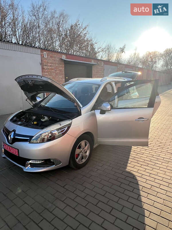 Renault Grand Scenic 2012
