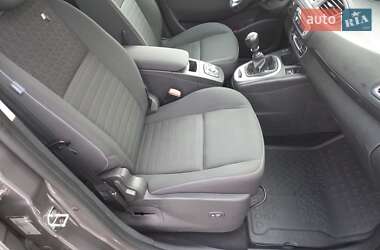 Минивэн Renault Grand Scenic 2015 в 