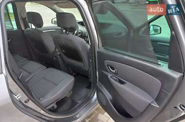 Минивэн Renault Grand Scenic 2015 в 