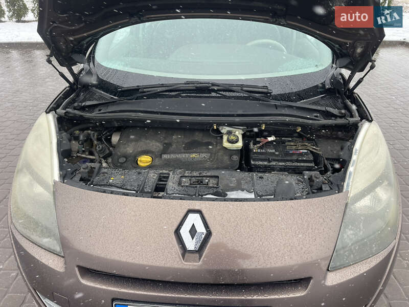 Мінівен Renault Grand Scenic 2009 в Львові