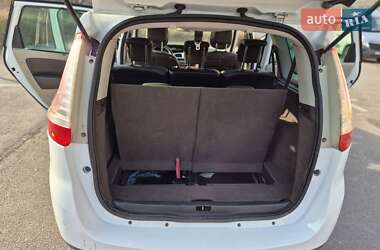 Минивэн Renault Grand Scenic 2009 в 
