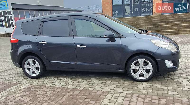 Минивэн Renault Grand Scenic 2010 в Снятине
