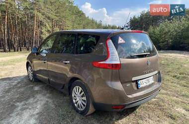 Минивэн Renault Grand Scenic 2009 в 