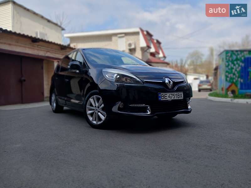 Renault Grand Scenic 2012