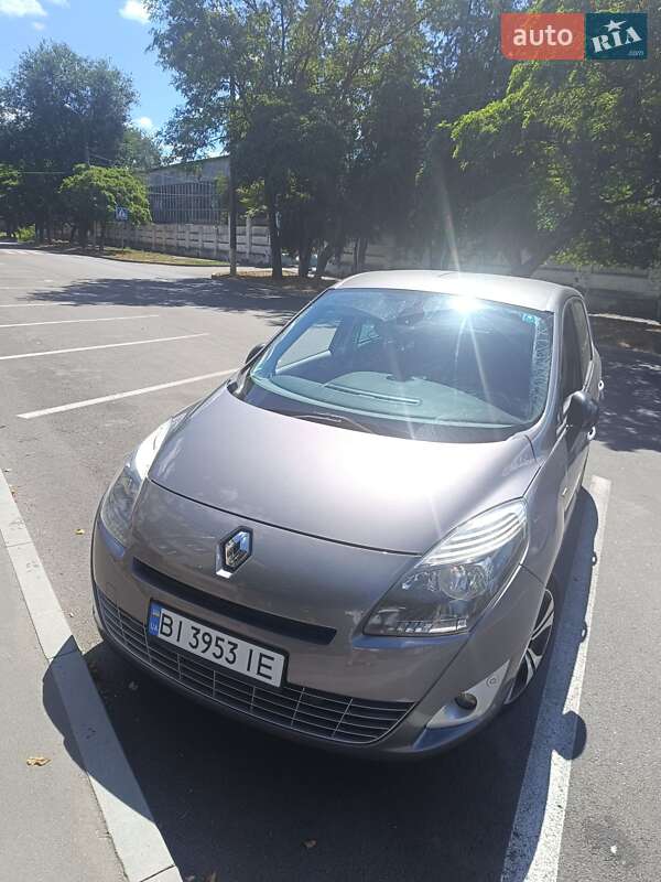 Мінівен Renault Grand Scenic 2011 в Кременчуці