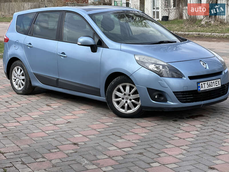 Минивэн Renault Grand Scenic 2010 в Коростене