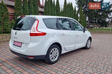 Минивэн Renault Grand Scenic 2012 в 