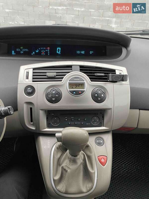 Минивэн Renault Grand Scenic 2005 в Ровно