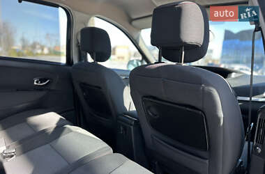 Минивэн Renault Grand Scenic 2014 в 