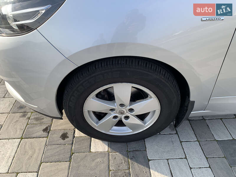 Минивэн Renault Grand Scenic 2015 в Ирпене