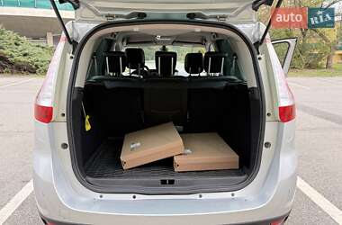 Минивэн Renault Grand Scenic 2013 в 