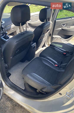 Мінівен Renault Grand Scenic 2009 в 