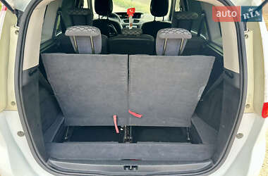 Минивэн Renault Grand Scenic 2011 в 