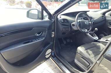 Минивэн Renault Grand Scenic 2015 в 