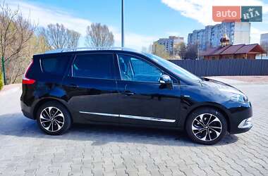 Минивэн Renault Grand Scenic 2015 в 
