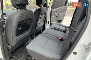 Минивэн Renault Grand Scenic 2009 в 