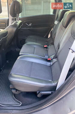 Мінівен Renault Grand Scenic 2013 в 