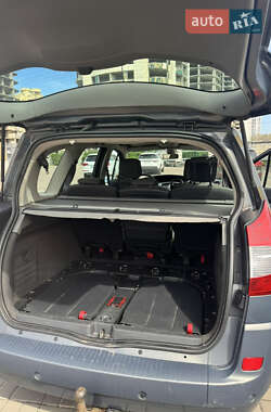 Минивэн Renault Grand Scenic 2008 в 