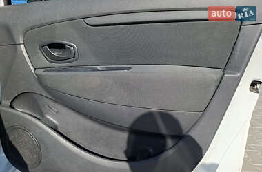 Минивэн Renault Grand Scenic 2011 в 