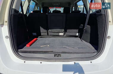 Минивэн Renault Grand Scenic 2011 в 