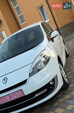 Минивэн Renault Grand Scenic 2012 в 