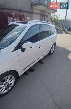 Мінівен Renault Grand Scenic 2012 в 