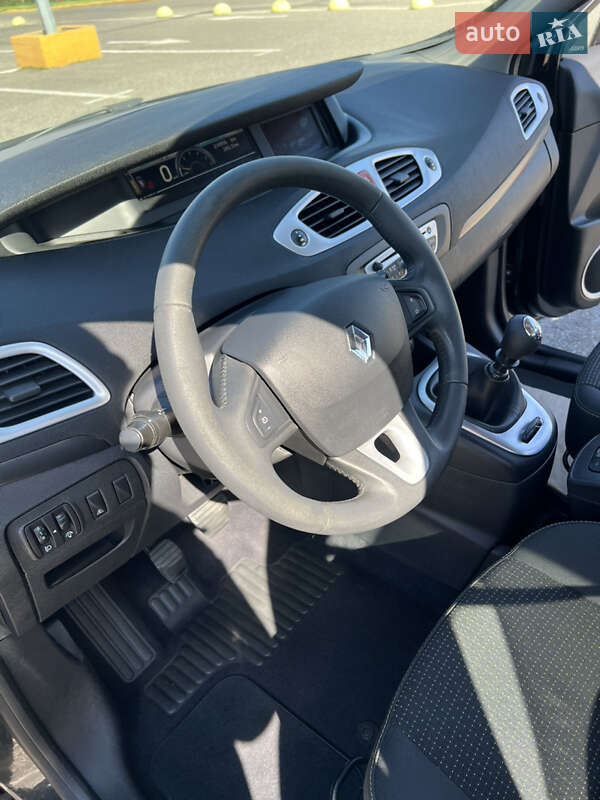 Минивэн Renault Grand Scenic 2010 в Черновцах