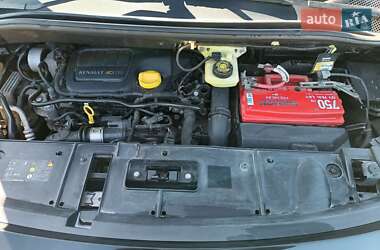 Минивэн Renault Grand Scenic 2012 в 