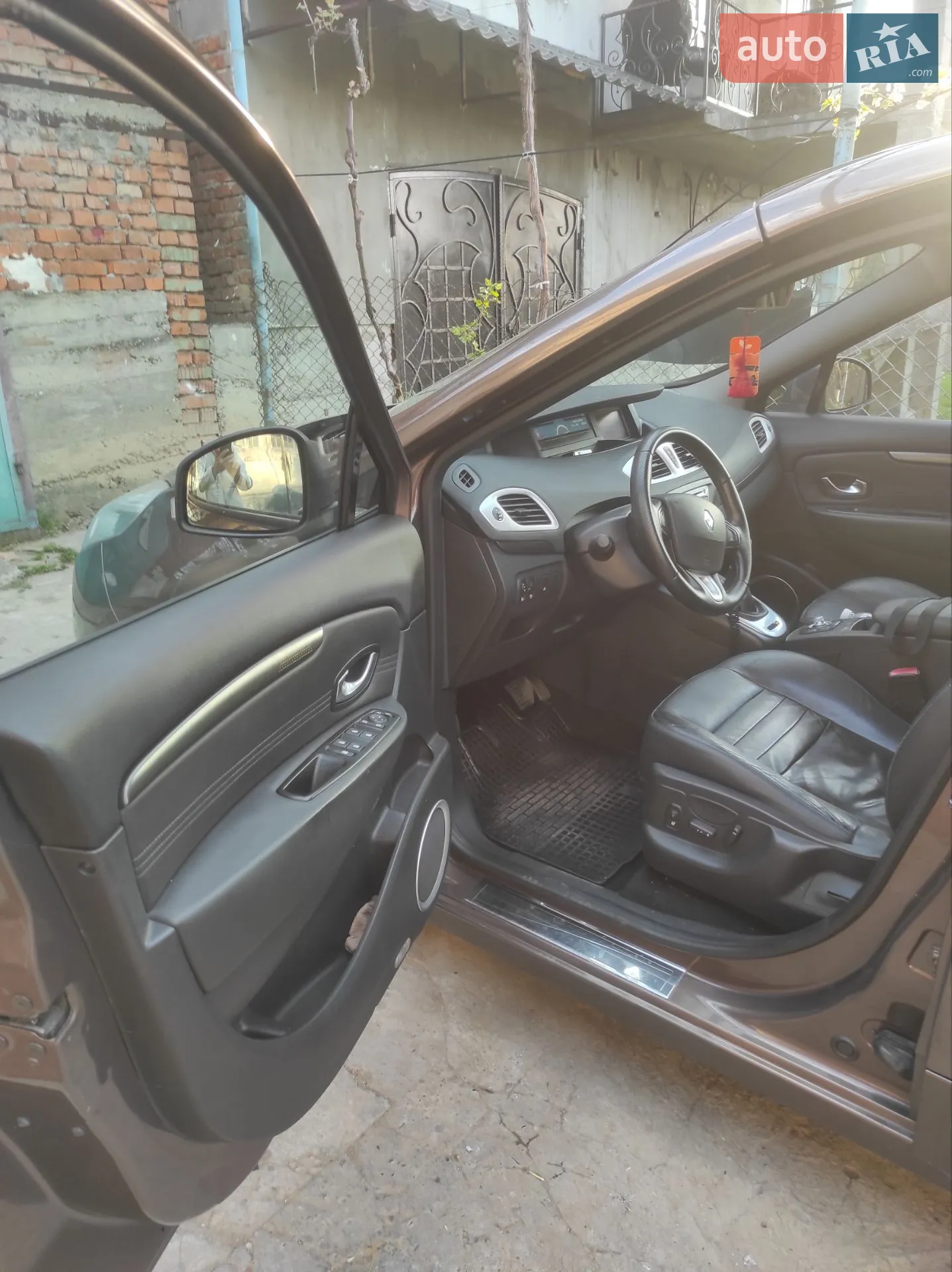 2010 Renault Scenic - мініатюра 10