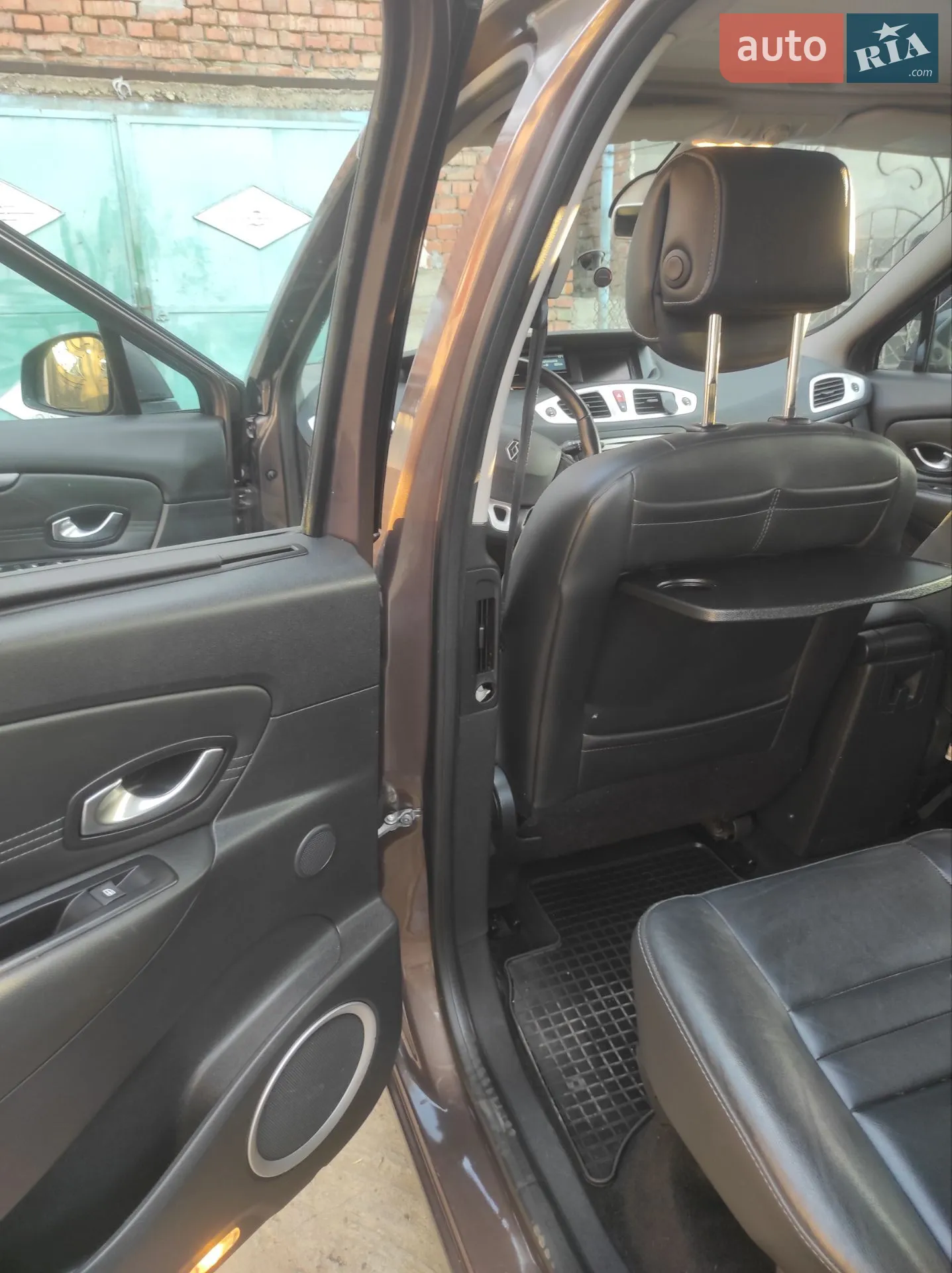 2010 Renault Scenic - мініатюра 13