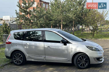 Минивэн Renault Grand Scenic 2012 в 