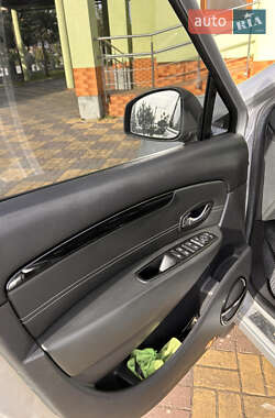 Минивэн Renault Grand Scenic 2012 в 
