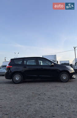 Мінівен Renault Grand Scenic 2013 в 