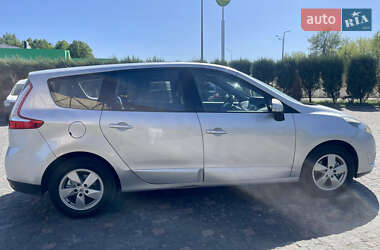 Минивэн Renault Grand Scenic 2011 в 