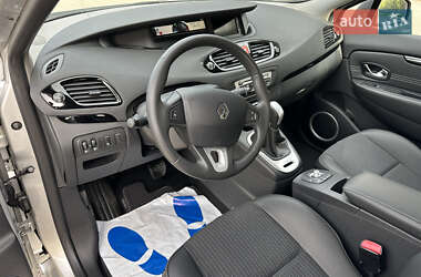Минивэн Renault Grand Scenic 2011 в 