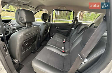 Минивэн Renault Grand Scenic 2011 в 