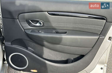 Минивэн Renault Grand Scenic 2011 в 