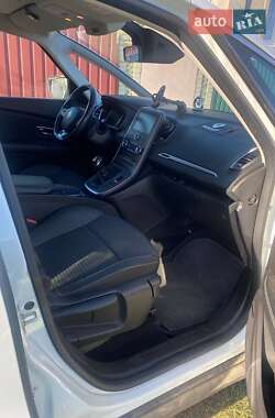 Минивэн Renault Grand Scenic 2018 в 