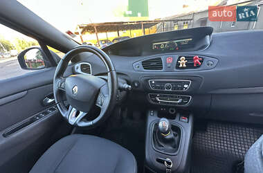 Минивэн Renault Grand Scenic 2010 в 