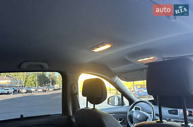 Минивэн Renault Grand Scenic 2010 в 