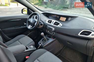 Мінівен Renault Grand Scenic 2012 в 